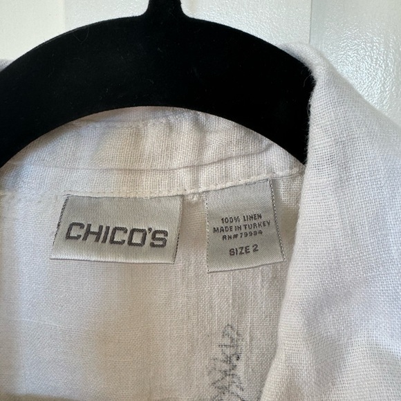 CHICOS fun patterned button down - Picture 4 of 4